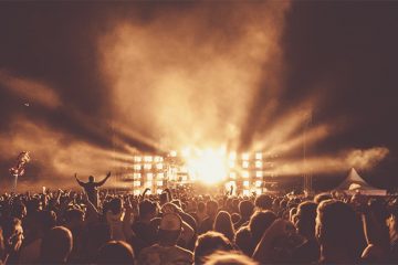 Yleisömeri rock-konsertissa